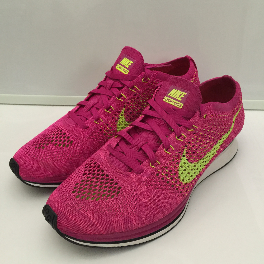 Nike Flyknit Racer Fireberry Volt SZ US MENS 8.5